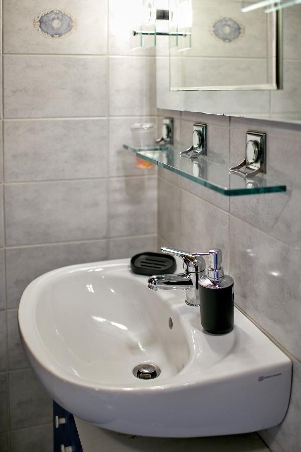 Villetta Con Giardino ⭑⭑⭑⭑⭑ - Wifi, Dogs Allowed Biella Exterior photo