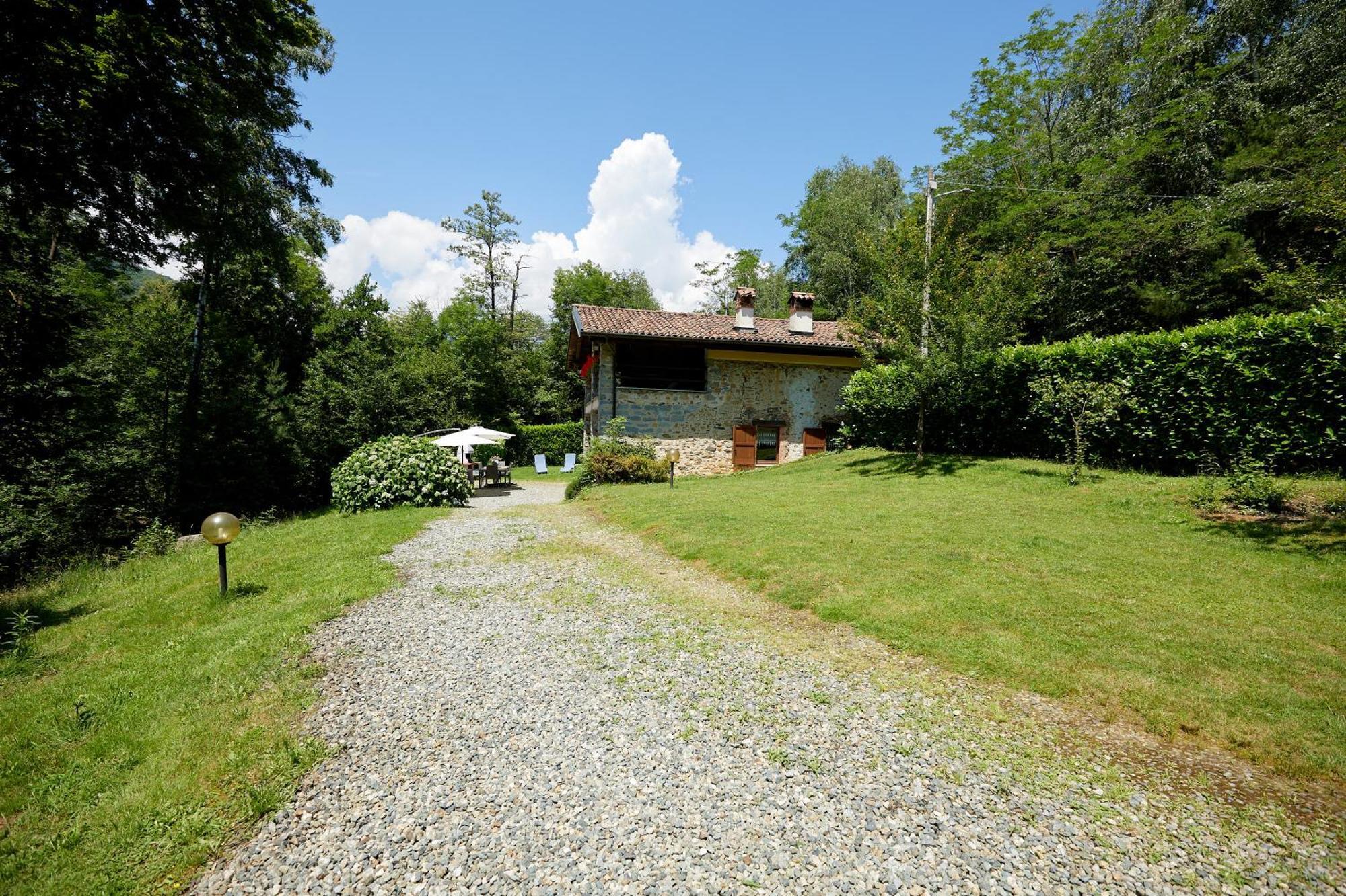 Villetta Con Giardino ⭑⭑⭑⭑⭑ - Wifi, Dogs Allowed Biella Exterior photo