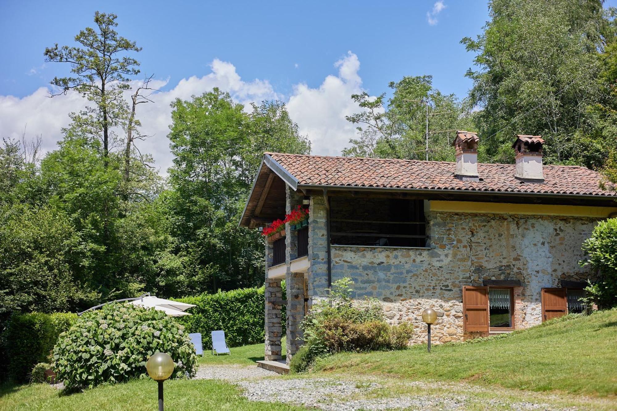 Villetta Con Giardino ⭑⭑⭑⭑⭑ - Wifi, Dogs Allowed Biella Exterior photo